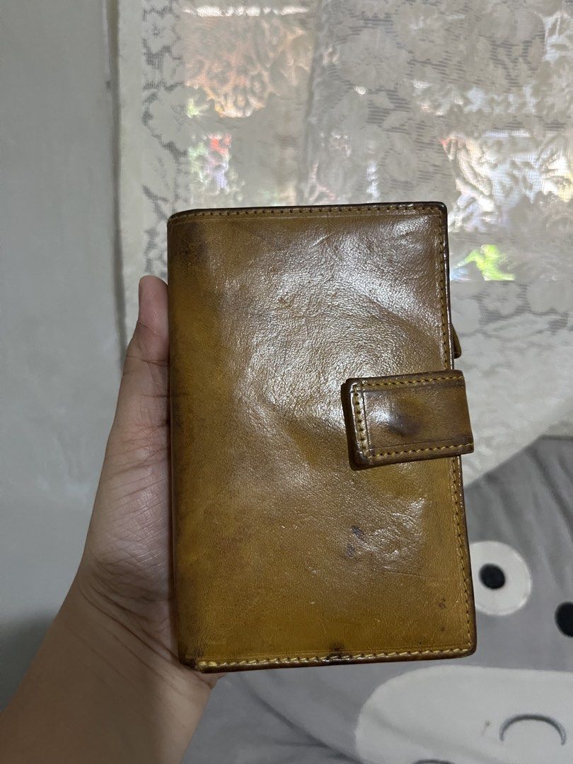 Fiocchi genuine leather wallet (Category: Luxury Bags & Wallets) located in Manila. Submitted by elainepie04583 (Listing ID 1449961795, Image 3). Description: Genuine Italian Leather Wallet. Crafted in Italy with full-grain leather that ages beautifully. Slim, durable, 12card slots + coin + bill compartment. For men who value quality. Gift box included. Thank You, Lord for timeless things. This isn't just a wallet. It's Italian craftsmanship. Mad