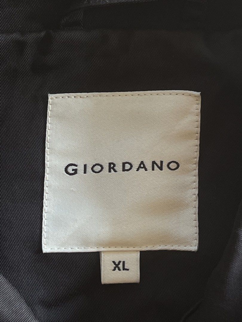 GIORDANO Utility Jacket (Category: Coats, Jackets and Outerwear) located in Davao. Submitted by gotchastuff (Listing ID 1450025655, Image 2). Description: - Brand: Giordano - Color: Black - Size: XL - Dimes 23.5x28 - Style: Utility/Chore Jacket - Features: Two chest pockets, two lower pockets, button closure - Origin: Made in Bangladesh - Ideal for: Layering.