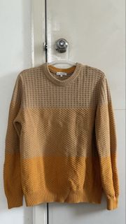 (Category: ) located in . Submitted by itsfromywardrobe (Listing ID 1449979645, Image 1). Description: .