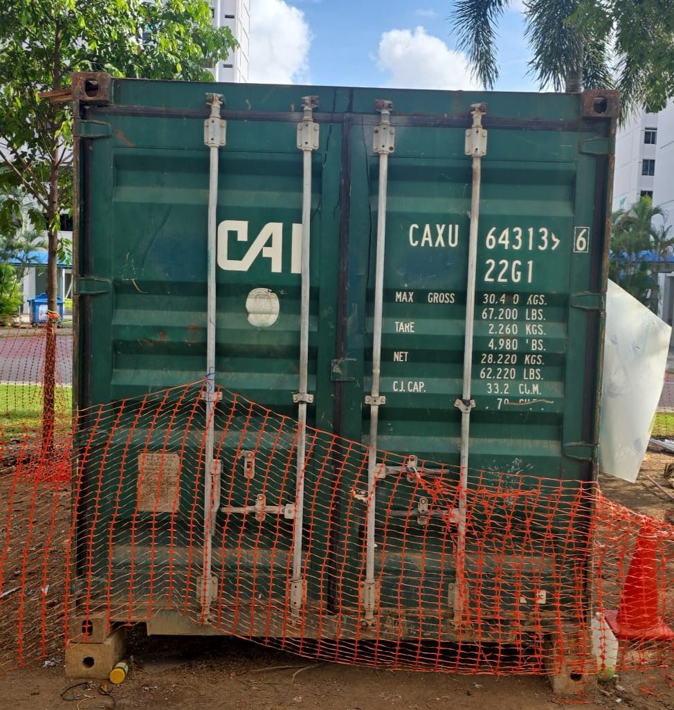 Green CAIU Shipping Container511012575338844161
