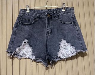 (Category: ) located in . Submitted by callilithings (Listing ID 1450072025, Image 1). Description: .