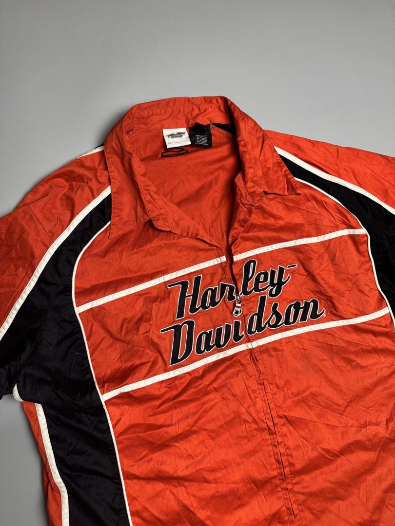 Harley Davidson (Category: Tshirts & Polo Shirts ) located in Sipalay. Submitted by collidethrift (Listing ID 1450070279, Image 2). Description: Harley Davidson Zip Shirt Size Large boxy Dimes 28 x 27 Good as new 1200.