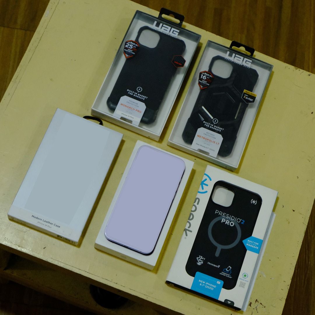 iPhone 14 Plus Cases - UAG Speck Magsafe Ready (Category: Cases & Sleeves) located in Caloocan City. Submitted by solelysoles (Listing ID 1450013345, Image 1). Description: Take all only - 1400 Php Take all only - 1400 Php Take all only - 1400 Php Some say compatible din with iPhone 15 Plus 2x UAG 1x Speck *all are magsafe ready Used Sturdy Good condition Comes with box Payment thru bank transfer - BPI / BDO Delivery via LBC | Delivery (same day)