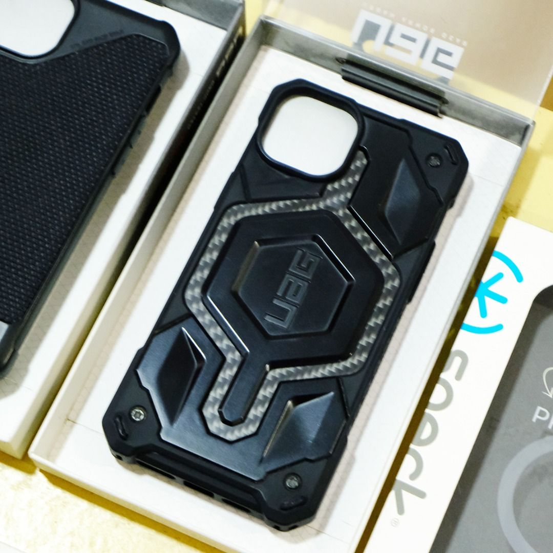 iPhone 14 Plus Cases - UAG Speck Magsafe Ready (Category: Cases & Sleeves) located in Caloocan City. Submitted by solelysoles (Listing ID 1450013345, Image 3). Description: Take all only - 1400 Php Take all only - 1400 Php Take all only - 1400 Php Some say compatible din with iPhone 15 Plus 2x UAG 1x Speck *all are magsafe ready Used Sturdy Good condition Comes with box Payment thru bank transfer - BPI / BDO Delivery via LBC | Delivery (same day)