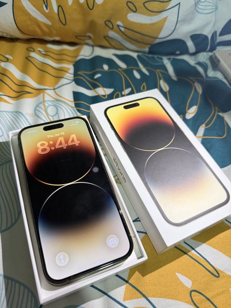 iPhone 14 Pro 🏆💛 (Category: iPhone 14 Series) located in Manila. Submitted by kykyyyy_ (Listing ID 1403376897, Image 3). Description: iPhone 14 Pro (Gold) 🏆💛 ✅Personal used ✅Like Brand New condition V 120hz screen refresh rate ✅Always on Display ✅Local Purchased Powermac ✅Factory unlock any sim ✅Working face id and truetone, never been opened or repaired ✅Sobrang kinis brand new condition/ No dents or scratches, ✅no issues or hidden issues IN