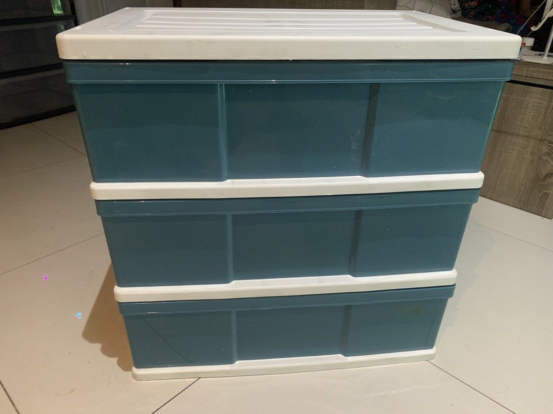 JAPAN Plastic Drawer 3 Tier uratex (Category: Storage Boxes & Baskets) located in Las Pinas. Submitted by rusc.rusc (Listing ID 1450049710, Image 1). Description: JAPAN Plastic Drawer 3 Tier GREAT condition Teal Blue/White L60 x W39 x H61cm LAS PINAS near City Hall.