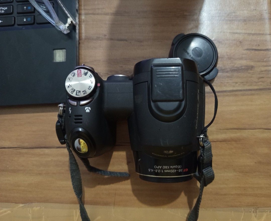 KONICA MINOLTA Z5 Camera (Category: Cameras) located in Cavite. Submitted by rainebowroses172 (Listing ID 1450057194, Image 2). Description: 📸 Untested Camera (As Is) Selling as untested. Hindi rin po nagsasara nang maayos ang battery cover. Not sure if gagana siya since cheap battery lang ang ginamit ko and hindi siya nag on. ✨ Baka po simple fix lang or good for repair/parts. ⚠️ Buy at your own risk. ❌ No return, no refund. 📍 Trece Martires C