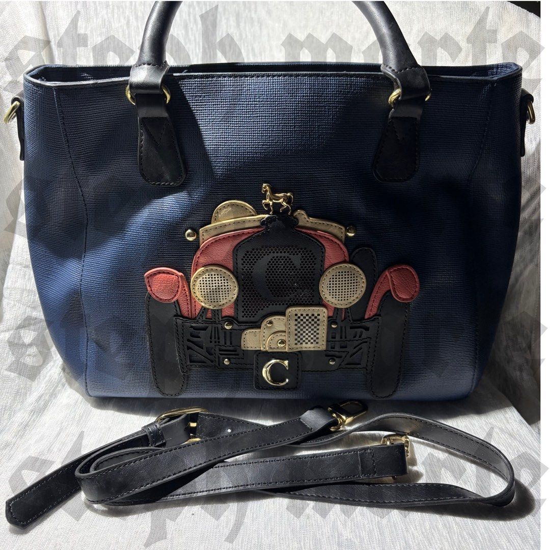 LAPALETTE Cupcake "The Coupe" 2-Way Bag (Category: Tote Bags) located in Mandaluyong City. Submitted by aestephics (Listing ID 1450066959, Image 1). Description: rfs need student funds! for inquiries, message anytime note: kindly manage your expectations for pre-loved items. loc: mandaluyong city near rtu mop gcash or maya shipping via lalamove, j&t, or angkas padala.