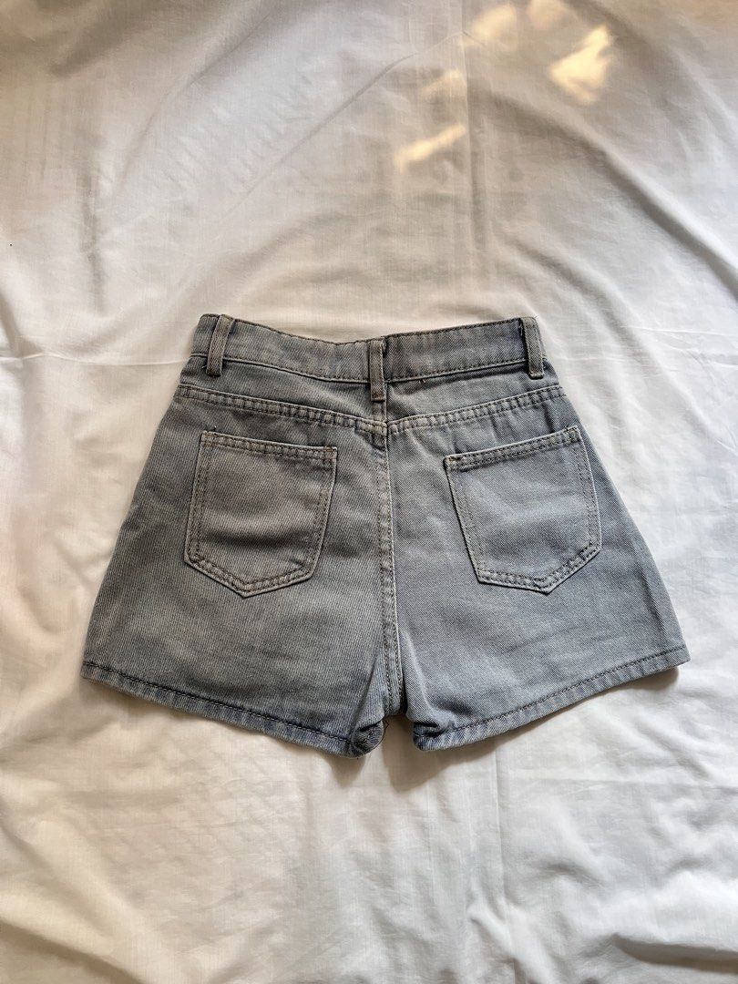 Light Wash Denim Skorts High Waisted (Category: Shorts) located in San Pablo. Submitted by el.aryll (Listing ID 1450048983, Image 2). Description: .