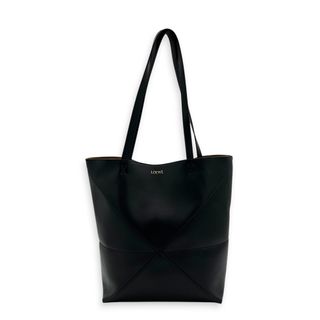 (Category: ) located in . Submitted by carousellluxury (Listing ID 1450044081, Image 1). Description: .