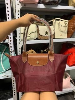 (Category: ) located in . Submitted by _prettysimplecollection (Listing ID 1450123609, Image 1). Description: .
