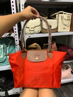 (Category: ) located in . Submitted by _prettysimplecollection (Listing ID 1450123659, Image 1). Description: .