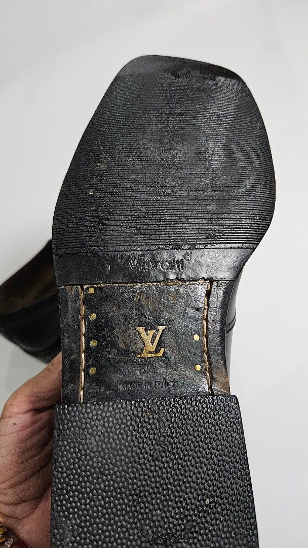 Louis Vuitton Black Leather Square Toe Loafers (Category: Sneakers & Footwear) located in Alfonso. Submitted by jbcamet (Listing ID 1450083011, Image 3). Description: - Authentic Louis Vuitton black leather loafers - Chic square toe design - Easy slip-on style - Perfect for both casual and formal occasions.