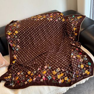 (Category: ) located in . Submitted by mia12138 (Listing ID 1450051194, Image 1). Description: .