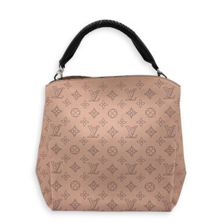(Category: ) located in . Submitted by carousellluxury (Listing ID 1449976921, Image 1). Description: .