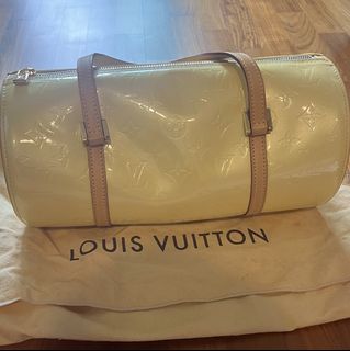 (Category: ) located in . Submitted by joyeeeeeeeee (Listing ID 1450048357, Image 1). Description: .