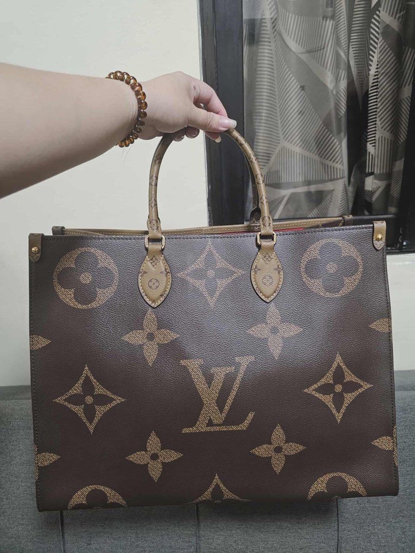 LV OTG GM Size (Category: Luxury Bags & Wallets) located in Batangas. Submitted by stopandshopforluxury (Listing ID 1450037624, Image 1). Description: NFC ready 💯 SCANNABLE. .