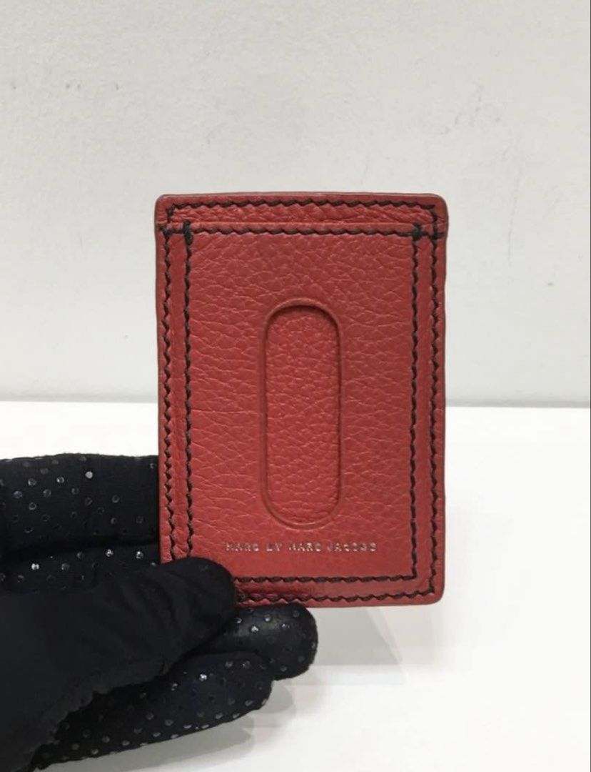 MARC JACOBS Card Case authentic original from Japan auction (Category: Luxury Bags & Wallets) located in Santa Rosa. Submitted by brandiecollective (Listing ID 1449974068, Image 2). Description: .