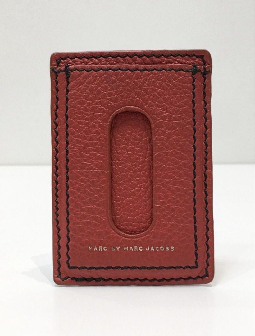 MARC JACOBS Card Case authentic original from Japan auction (Category: Luxury Bags & Wallets) located in Santa Rosa. Submitted by brandiecollective (Listing ID 1449974068, Image 1). Description: .