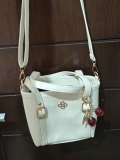 (Kategori: ) berada di . Dikirim oleh olla.id (ID iklan 1449996332, Gambar 1). Deskripsi: .