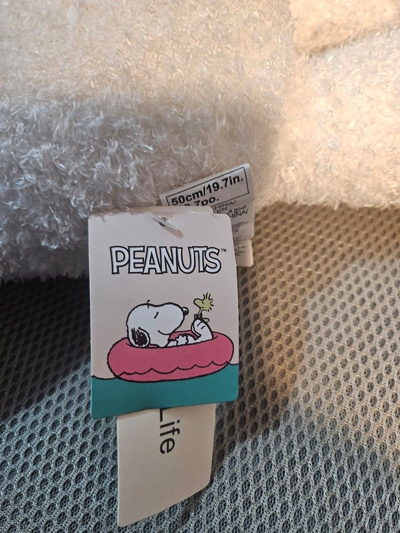 MINISO Peanuts Snoopy Plush Toy 50cm (Category: Plushies & Soft Toys) located in Bulacan. Submitted by leighevans (Listing ID 1449964029, Image 2). Description: - Adorable 50cm Snoopy plush toy from MINISO. - Made with soft and fluffy material, perfect for cuddling. - Features original tags, making it a great gift. - Ideal for Peanuts fans and as a cute room decoration. Brand new..