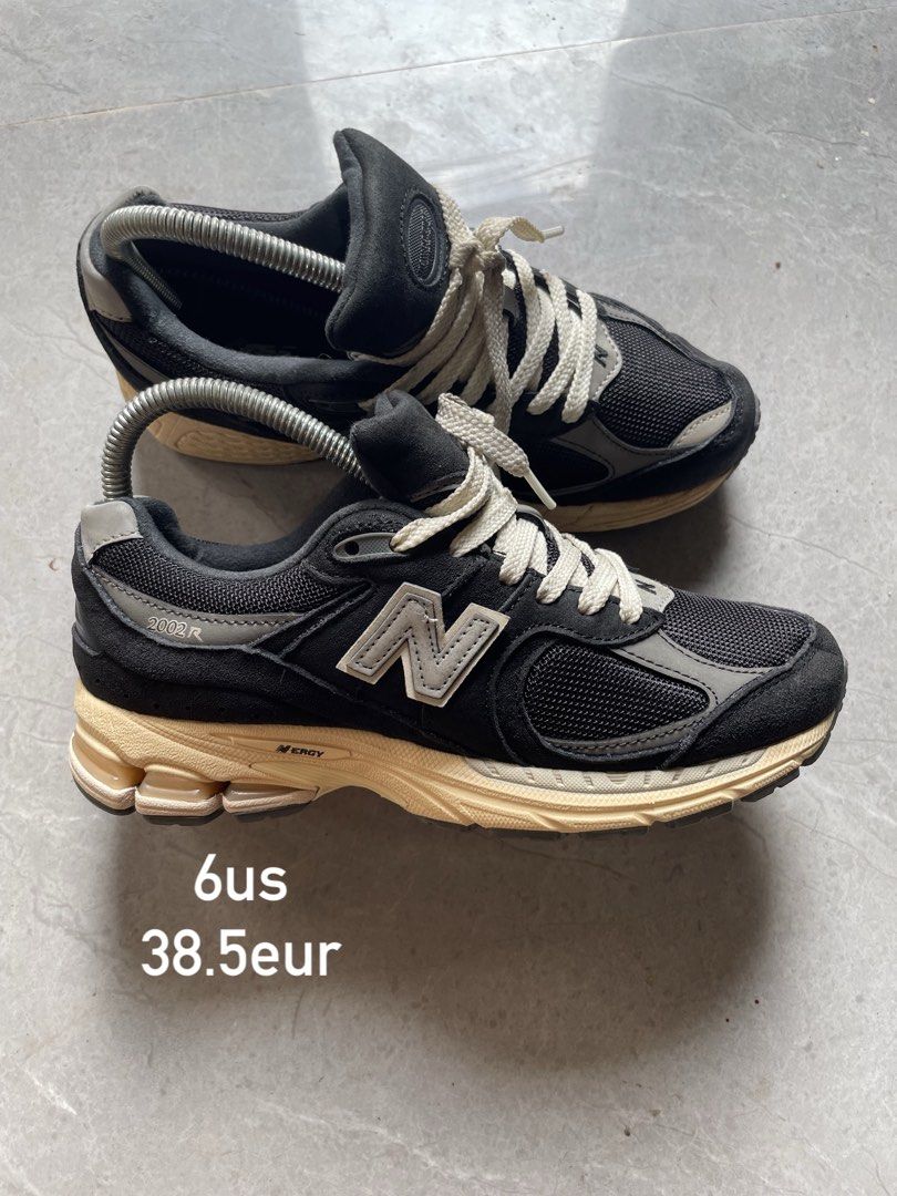 nb 2002r (Category: Sneakers) located in Bayawan. Submitted by rustythirdyy (Listing ID 1450079015, Image 1). Description: .