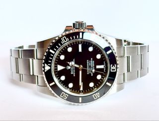 (Category: ) located in . Submitted by watch.com.sg (Listing ID 1450030004, Image 1). Description: .