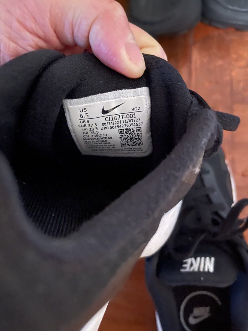 Nike波鞋 （分類：波鞋）位於 Hong Kong。 由 ada62336074 提交（商品編號 1450084167，圖片 3）。簡介： 。