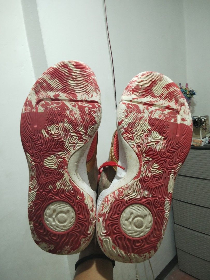 Nike KD Trey 5 X EP (Category: Casual Shoes) located in Bacolod City. Submitted by aylabmywifey (Listing ID 1450079248, Image 2). Description: Good traction Has ankle support Well used but not abuse Rubber outsole Good for indoor/outdoor.