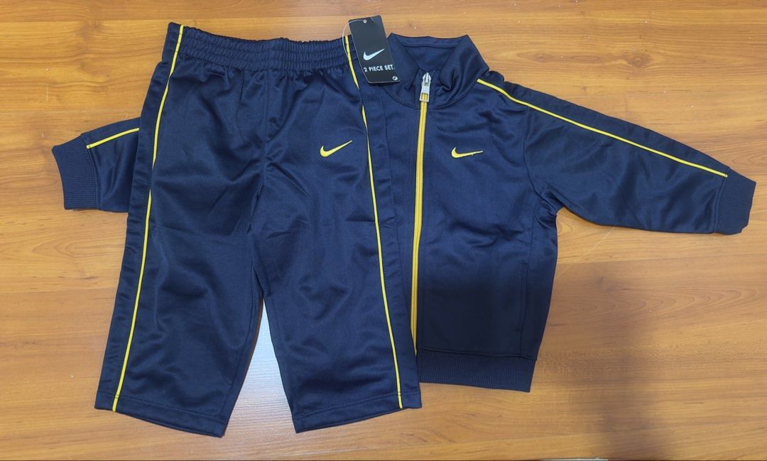 NIKE Tracksuit Set 18months (Category: Babies & Kids Fashion) located in Angeles City. Submitted by ck_thrifter (Listing ID 1450011690, Image 1). Description: Brand New NIKE Tracksuit Set Size 18months with tag Bought in Chicago US.