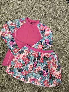 (Category: ) located in . Submitted by femme_luxury (Listing ID 1449966706, Image 1). Description: .