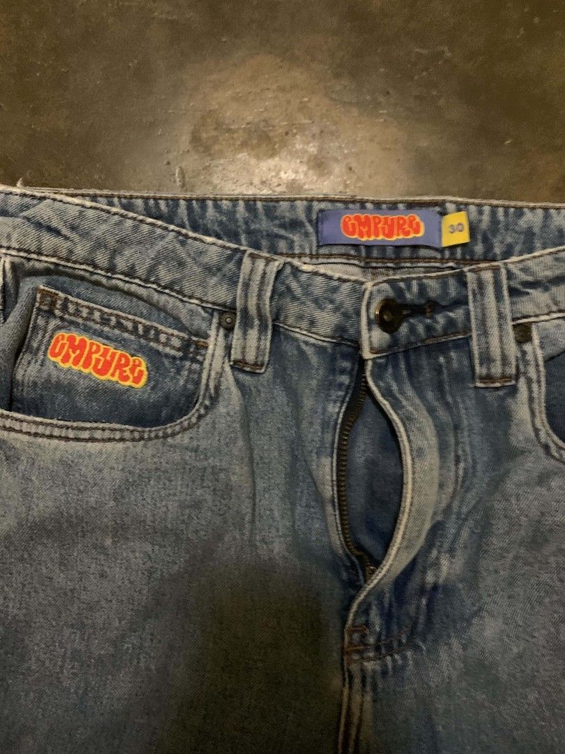 OMURB Carpenter Jeans Light Wash Size 30 (Category: Jeans) located in Manila. Submitted by ilaganshe22632 (Listing ID 1449962694, Image 2). Description: Empyre Double Knee pants Waistline:30-32 Length:39 Hem:8.5 Color rate:9.5/10 Excellent Condition Issue:Needwash Claim:1k.