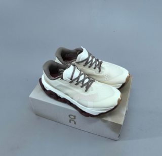 (Category: ) located in . Submitted by khai.uasneakers (Listing ID 1450094330, Image 1). Description: .