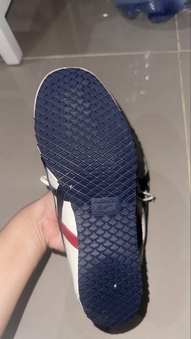 Onitsuka Tiger Mexico 66 SD (Kategori: Sepatu Wanita) berada di Jakarta Pusat. Dikirim oleh buywithaul (ID iklan 1450080395, Gambar 3). Deskripsi: ONITSUKA TIGER MEXICO 66 SD Color: CREAM / PEACOAT SIZE: EU 39.5/UK 5,5/US 6,5/BR 37 Pemakaian 1 tahun 8 bulan Kondisi masih kinclong ≥90% Kekurangan box sudah tidak ada karna pemakaian Dijual karena jarang di pakai dan udah ada yang lain Yang mau nego silahkan buat yg serius2 aja guys .