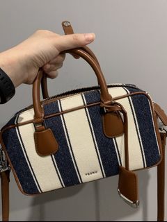 (Kategori: ) berada di . Dikirim oleh curatedbydm (ID iklan 1450037567, Gambar 1). Deskripsi: .