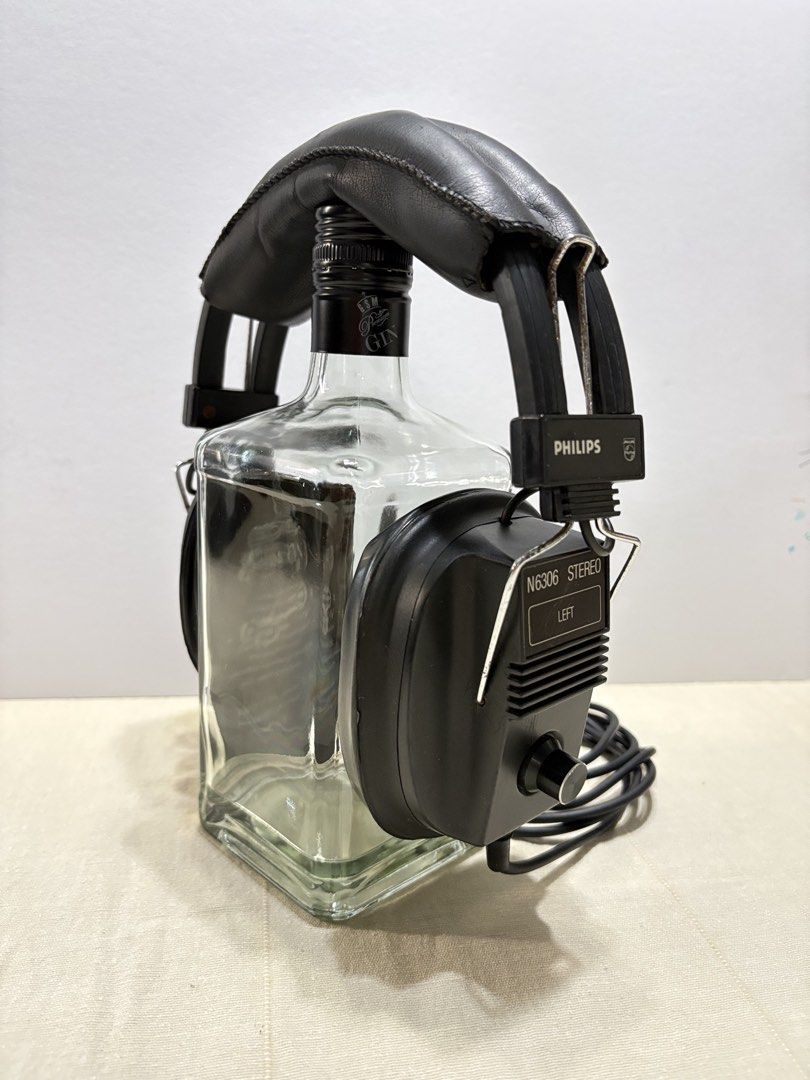 Philips N6306 Stereo Headphones (Category: Headphones & Headsets) located in Dasmarinas. Submitted by 8ocho8 (Listing ID 1450093069, Image 2). Description: - Vintage Philips N6306 stereo headphones - Classic over-ear design - Individual Left and Right Volume Control Knobs - Coiled cable with 1/4 inch jack - Earcups show some wear - Headband padding shows age - Has tarnish and minor rust pitting on some metal parts - Cool retro audio collectible -