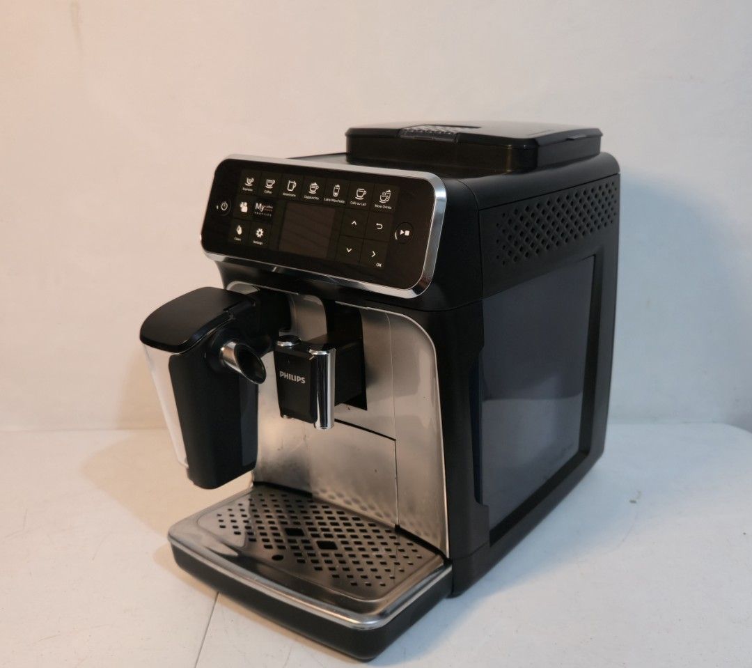 Philips series 4300 Lattego Fully Automatic Espresso (Category: Coffee Machines & Makers) located in Rizal. Submitted by potato_corner (Listing ID 1450110800, Image 2). Description: Philips series 4300 Lattego Fully Automatic Espresso Australian mall pull out used as demo unit 220V No box Manual No issue Good working condition.
