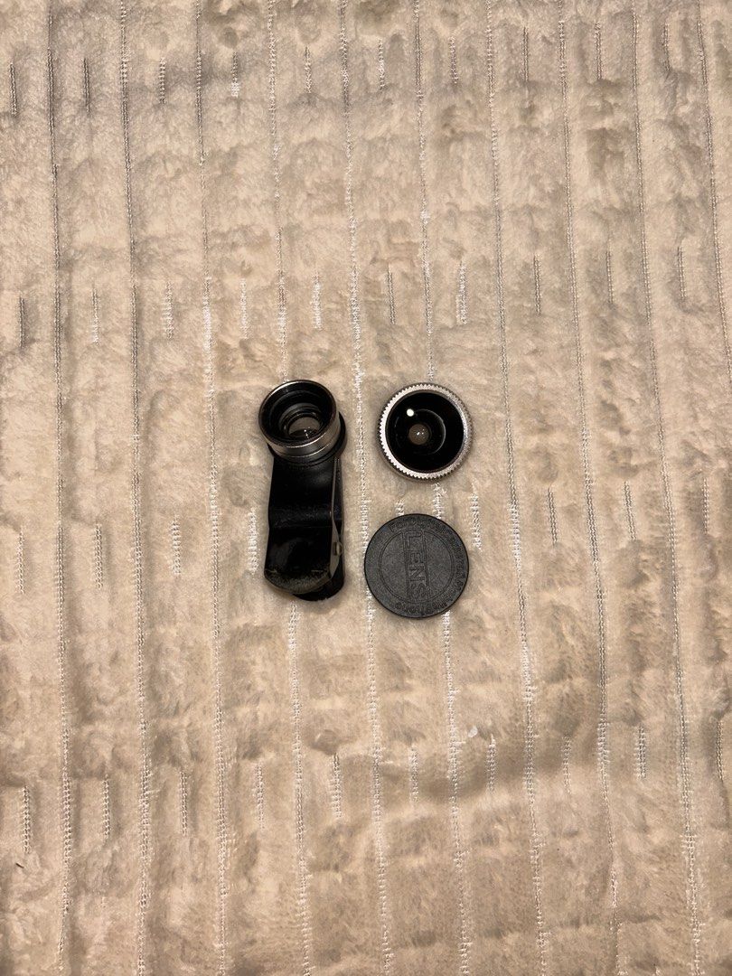 PORTABLE PHONE LENS (UNIVERSAL) (Category: Lens & Kits) located in Bacoor. Submitted by fndlrs (Listing ID 1450047272, Image 1). Description: 📍 bacoor, cavite 💵 bpi/ gcash 📦 shipping is thru the care of buyer .
