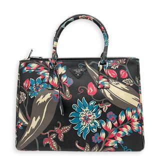 (Category: ) located in . Submitted by carousellluxury (Listing ID 1449972489, Image 1). Description: .