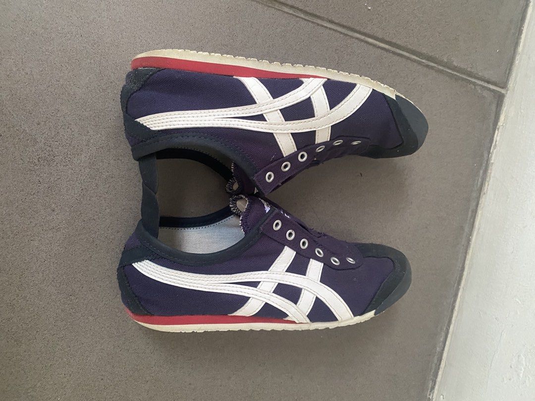 Preloved onitsuka (Kategori: Sepatu Wanita) berada di Jakarta Barat. Dikirim oleh modiste (ID iklan 1449960551, Gambar 2). Deskripsi: Size 37/23cm insole Kondisi mulus No box Sol sdh aga tipis bagian blkg.