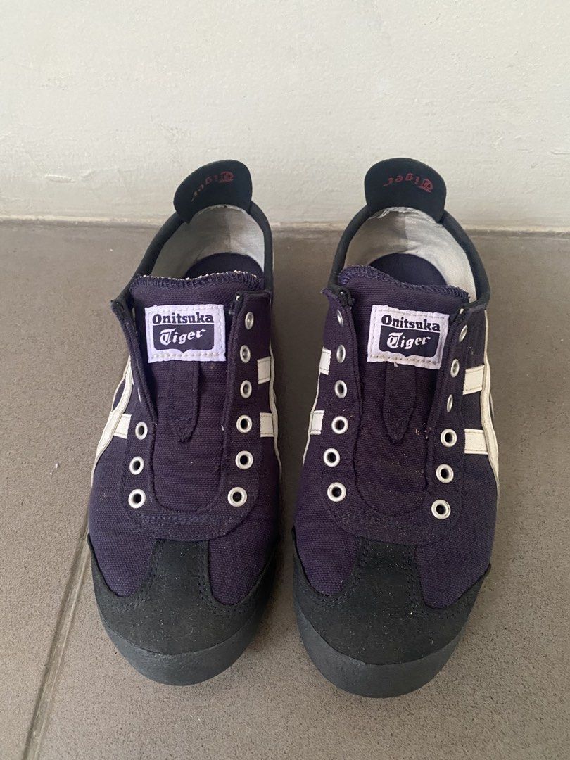 Preloved onitsuka (Kategori: Sepatu Wanita) berada di Jakarta Barat. Dikirim oleh modiste (ID iklan 1449960551, Gambar 1). Deskripsi: Size 37/23cm insole Kondisi mulus No box Sol sdh aga tipis bagian blkg.