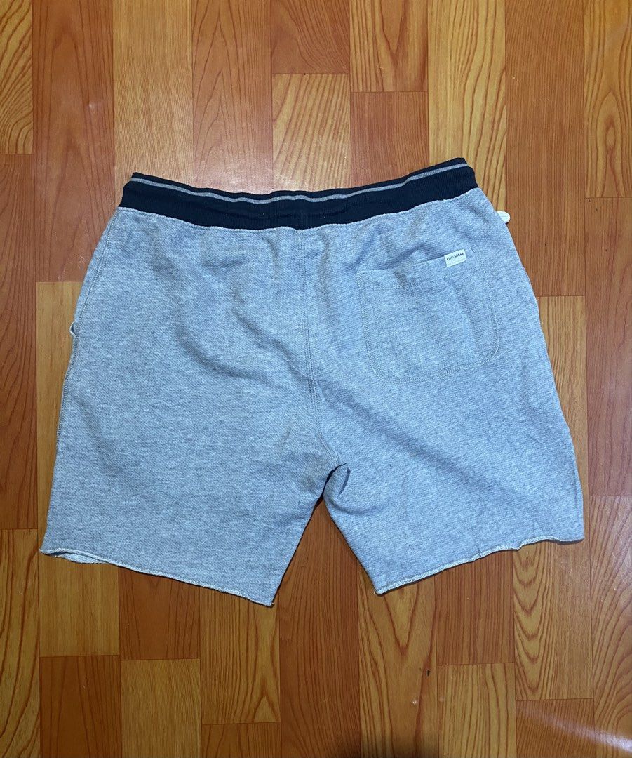 Pull&bear short (Category: Shorts) located in Cebu City. Submitted by jerianix (Listing ID 1449977557, Image 2). Description: Pull&bear short Size medium W32 L16 Excellent condition No issues .