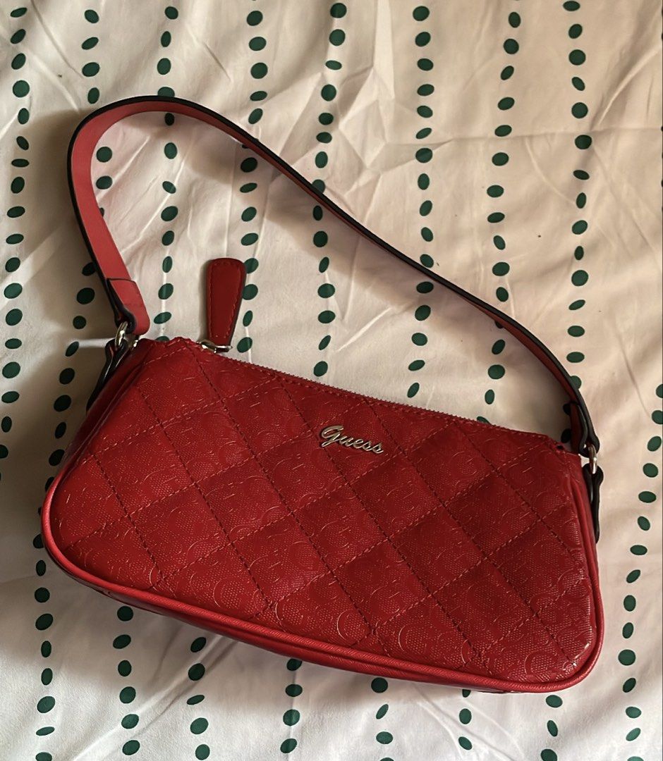 Authentic Guess Bag (Category: Shoulder Bags) located in Shah Alam. Submitted by amanda.rabbit (Listing ID 1449999762, Image 1). Description: -Used few times -Authentic Guess bought from the boutique -NO STAINS, NO DEFECTS -Comes with dust bag -can nego.