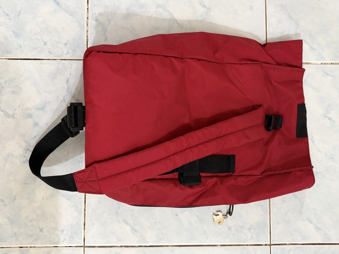 Red STOKED Surf Moto Bag (Category: Backpacks) located in Santa Rosa. Submitted by mm024 (Listing ID 1450077830, Image 3). Description: - STOKWS Surf Moto red bag - Front zippered pocket - Side mesh pocket - Adjustable strap with buckle closure - Interior zippered pocket - Perfect for carrying your gear - 1 Strap backpack Price 250 Delivery shouldered by buyer .