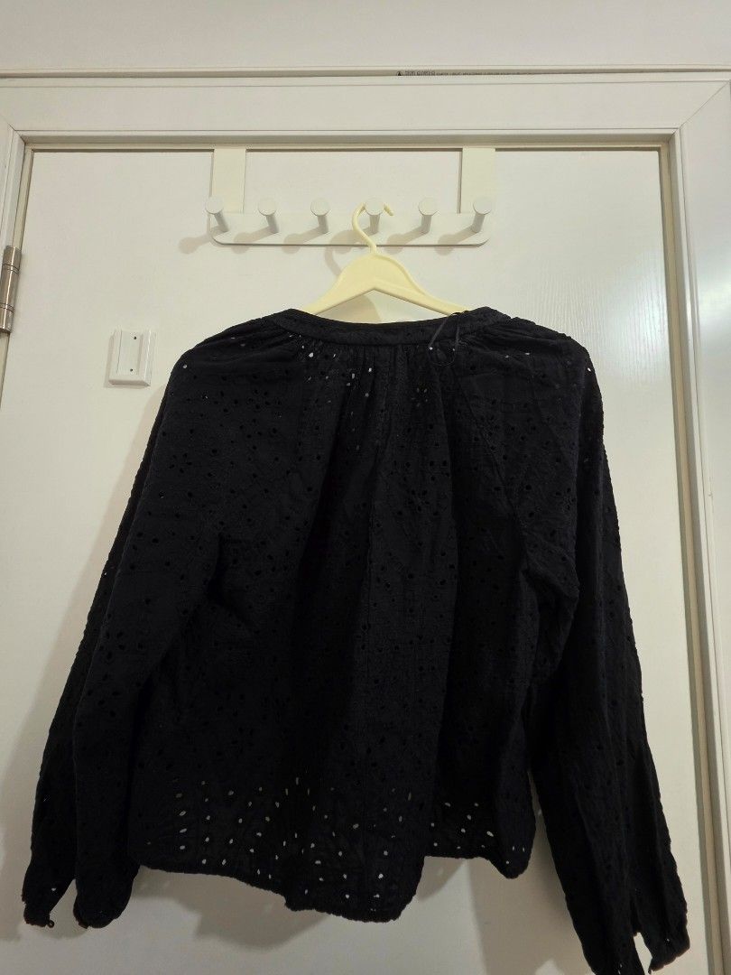 RUSH SALE H&M Black Eyelet Top (Category: Blouses) located in Taguig. Submitted by michellesells0808 (Listing ID 1450109189, Image 2). Description: ❗️BUY MORE TO GET A DISCOUNT❗️ Condition: Used RFS: yearly decluttering ✨️ 📍Taguig Buyer to shoulder delivery fee Can do courier pick up but prefer grab/lala 😊.