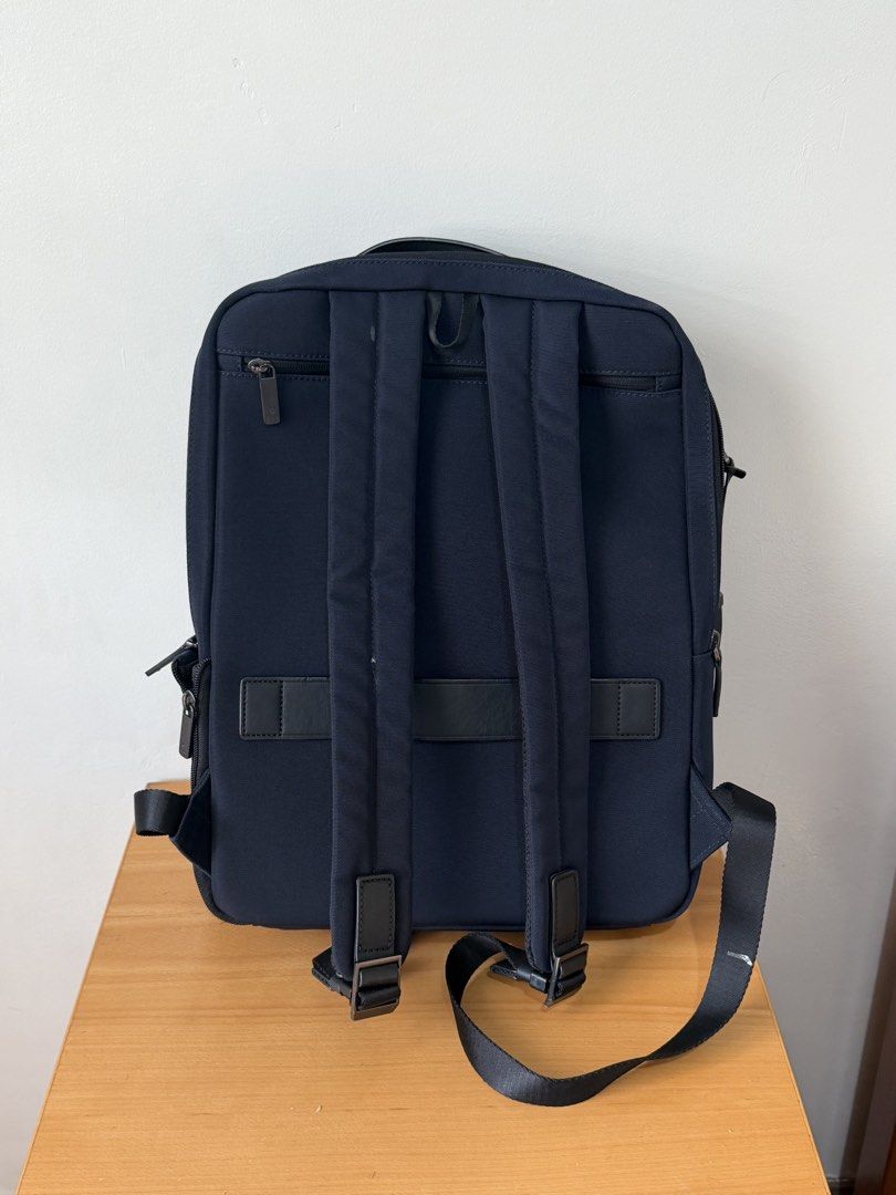 Samsonite RED Navy Blue Backpack (Category: Backpacks) located in Manila. Submitted by cdabs (Listing ID 1449967253, Image 2). Description: orig price 16k (2018) bought in highstreet used twice item desc: - Samsonite RED navy blue backpack - Sleek design with leather accents (top and bottom) - Multiple interior compartments - Padded sleeve for laptop protection - Comfortable padded shoulder straps - Ideal for daily commutes and travel.