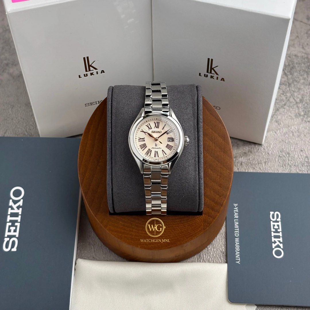 Seiko Lukia HEA001J HEA001 (Category: Women's Watches) located in Manila. Submitted by drhanlie (Listing ID 1450081245, Image 3). Description: Seiko Lukia HEA001J | HEA001 ⌚️ LUKIA Grow Collection FOR ONLY ₱29,990 ✅ Specs: Movement: 2R05 Automatic (manual winding) Crystal: Curved sapphire crystal with anti-reflective coating on the inner surface Case Size: 28.6mm Thickness: 11.4mm Lug-to-lug: 34.5mm Water Resistance: 10 bar (100m) Power Reserve: 