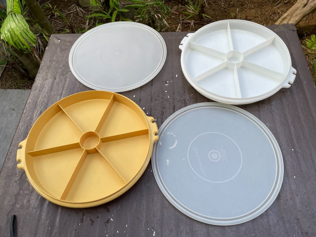 Set of 2 Round Tupperware Plastic Lids511028882855045121
