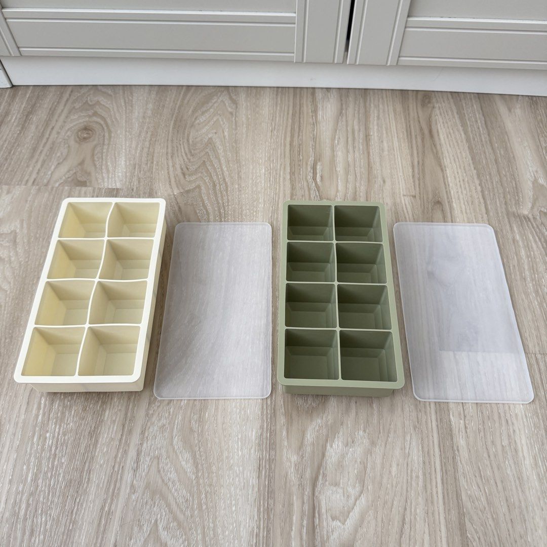 Silicone Ice Cube Trays with Lids