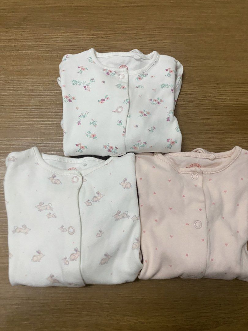 sleepsuit next (Category: Babies & Kids Fashion) located in Johor Bahru. Submitted by ayurisman141523 (Listing ID 1450105735, Image 1). Description: -size 3-6m -good condition -postge dfod .